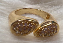 Cargar imagen en el visor de la galería, Anillo Reina Dorada
