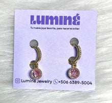 Cargar imagen en el visor de la galería, Arete Huggie Rosa Candy Rodio Premium

