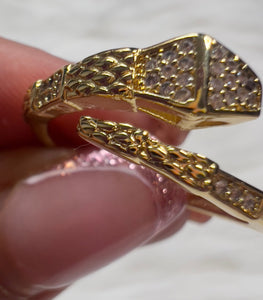 🐍✨ Anillo Serpiente Dorada