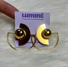 Cargar imagen en el visor de la galería, Aretes Bronce Sol y Luna Rodio Premium
